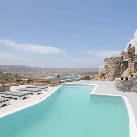 Salty, The Above Alemagou Experience * Ftelia (Mykonos)