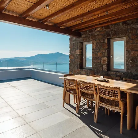 Salty, The Above Alemagou Experience Villa