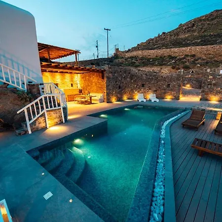 Villa Salty, The Above Alemagou Experience *