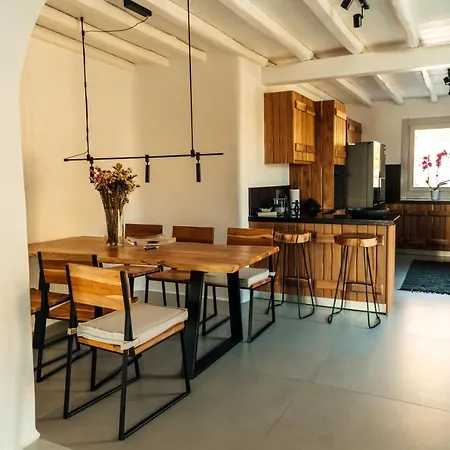 Villa Salty, The Above Alemagou Experience