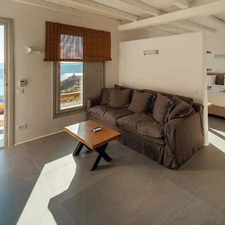 Salty, The Above Alemagou Experience Villa